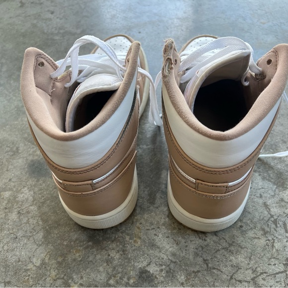 Jordan 1 Mid Tan Gum Hemp White Sneakers Men’s Size 9 w/ Original Box - Picture 5 of 13